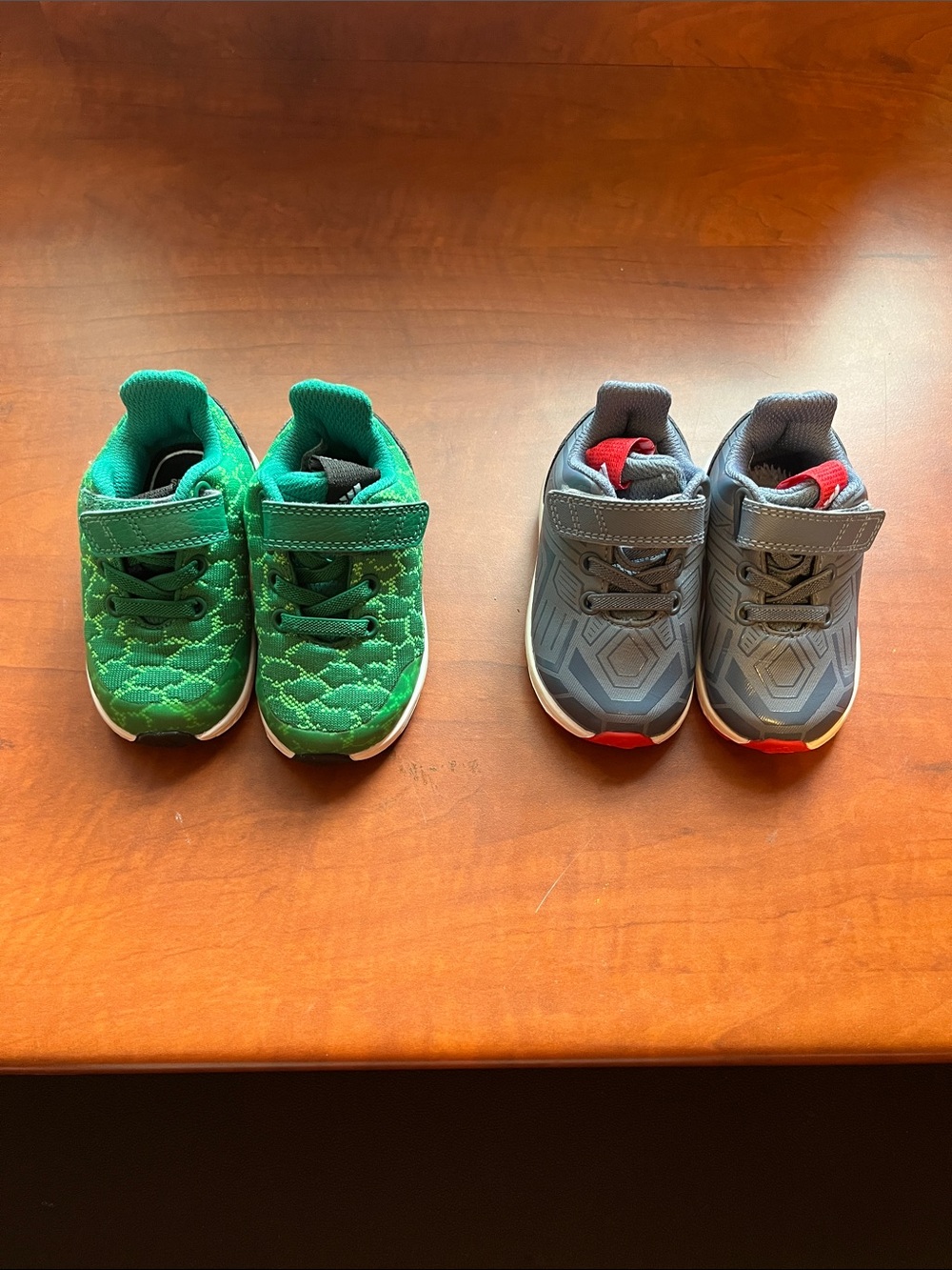 Adidas Marvel RapidaRun Toddler shoes 2 pairs Incredible Hulk Captain America